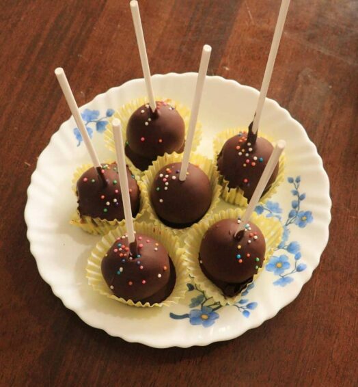 Banana Cake Pops